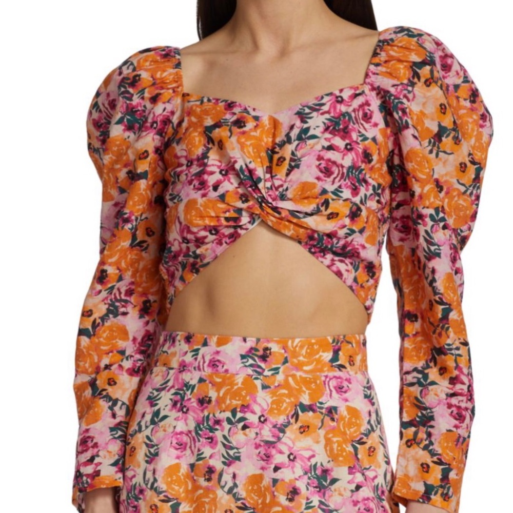 Something Navy Floral Crop Top